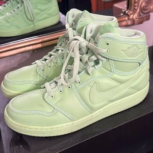 Jordan 1 Billie Eilish AJKO SP Hyper Green.  Men’s 9/Women’s 10.5 Authentic